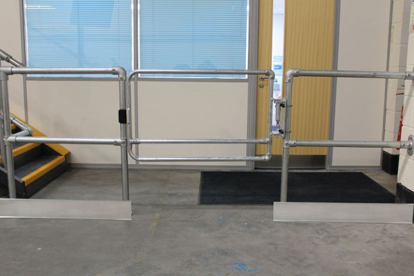 Kee Safety Kee Gate® Sicherheitstür - feuerverzinkt, SGEU600GV